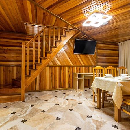 Zeleniy Bir Hotell Bukovel Exteriör bild