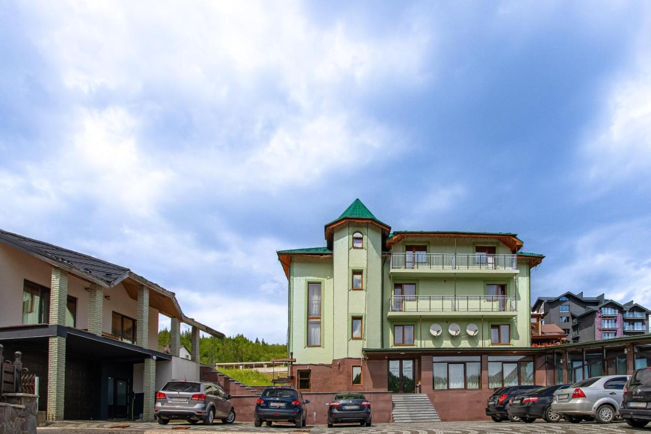 Zeleniy Bir Hotell Bukovel Exteriör bild