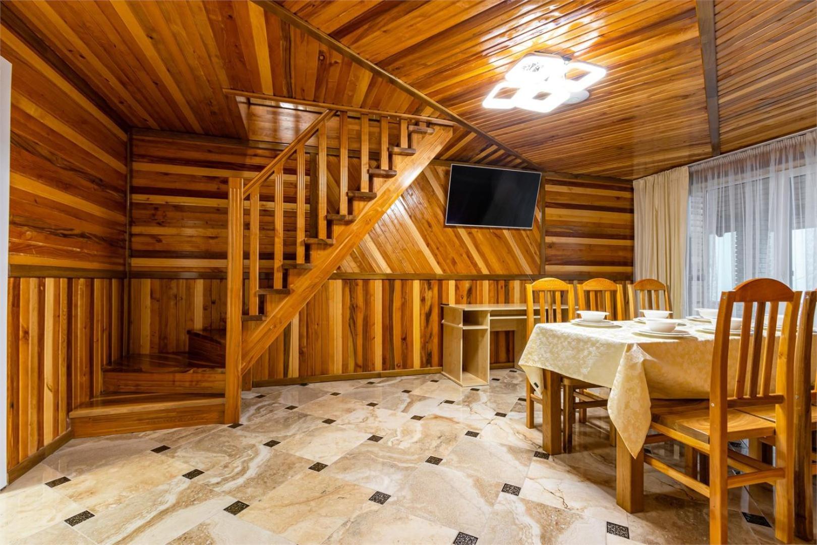 Zeleniy Bir Hotell Bukovel Exteriör bild