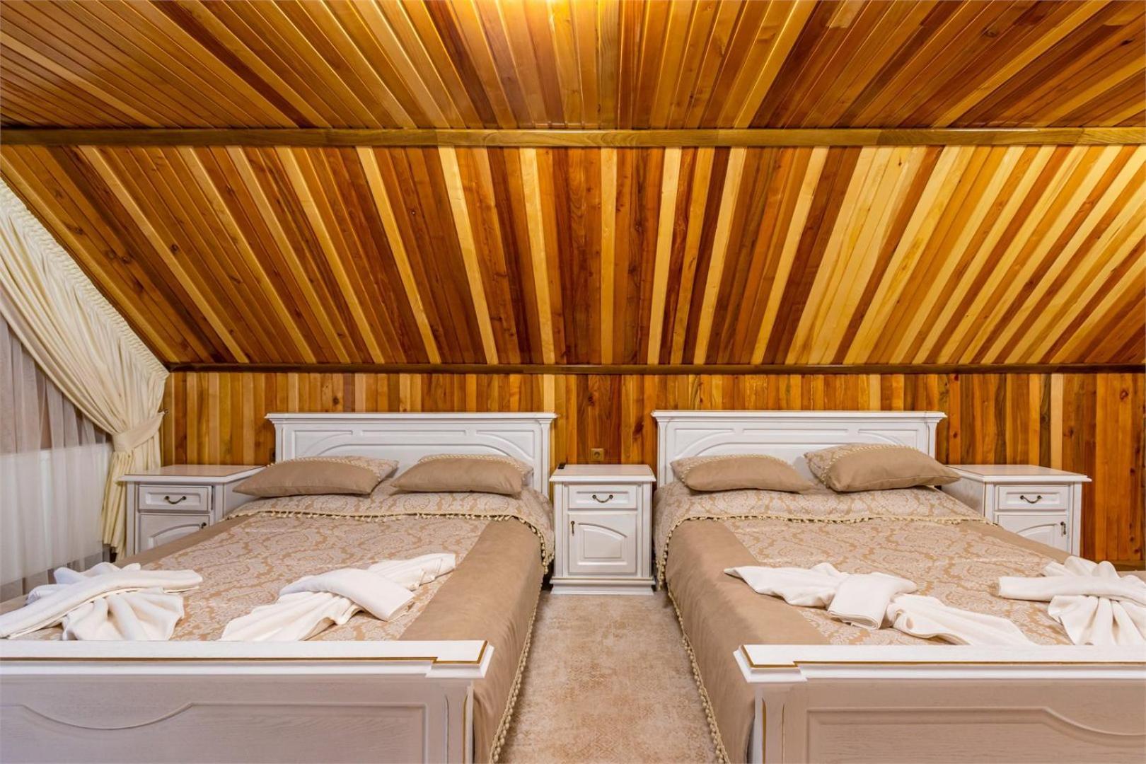 Zeleniy Bir Hotell Bukovel Exteriör bild
